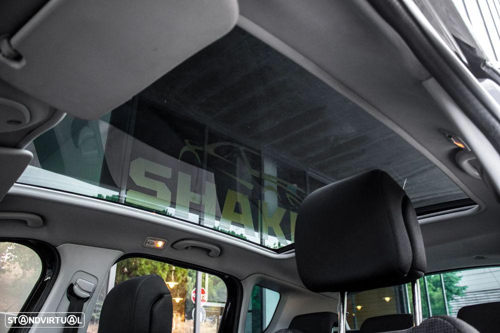 Peugeot 3008 1.6 HDi Executive - 36