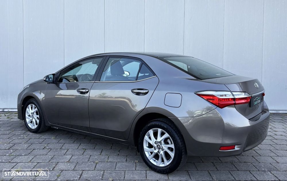 Toyota Corolla 1.4 D-4D Exclusive - 3