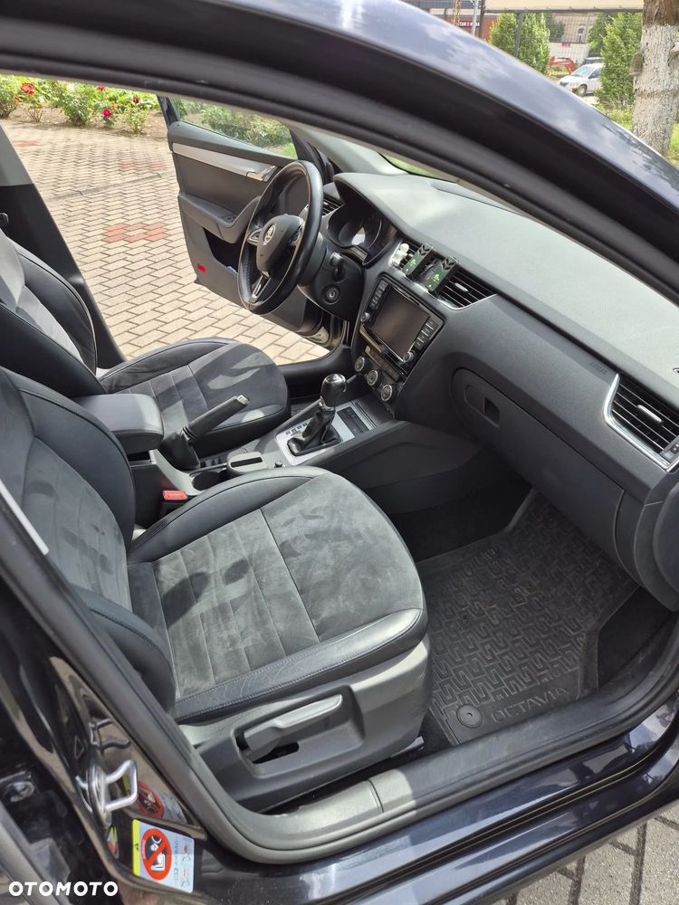 Skoda Octavia 2.0 TDI Elegance DSG - 19