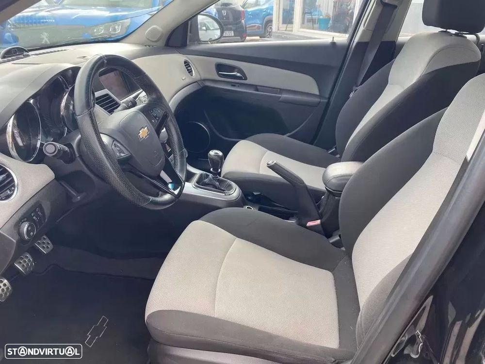 Chevrolet Cruze 2.0 VCDi LT - 21