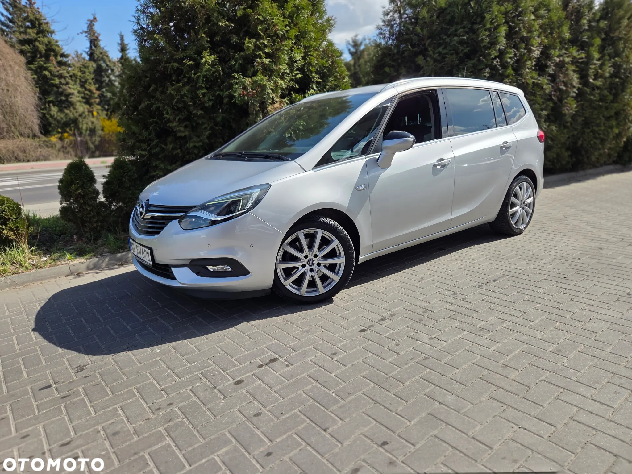 Opel Zafira 2.0 D (CDTI) Automatik Innovation - 3
