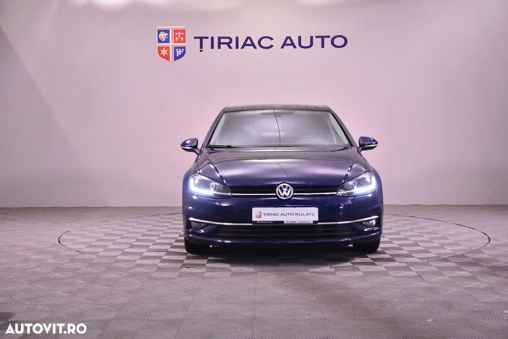 Volkswagen Golf - 8
