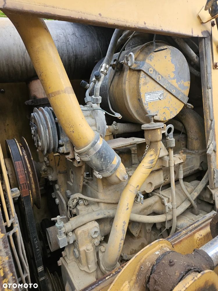 Caterpillar D4 CAT - 7