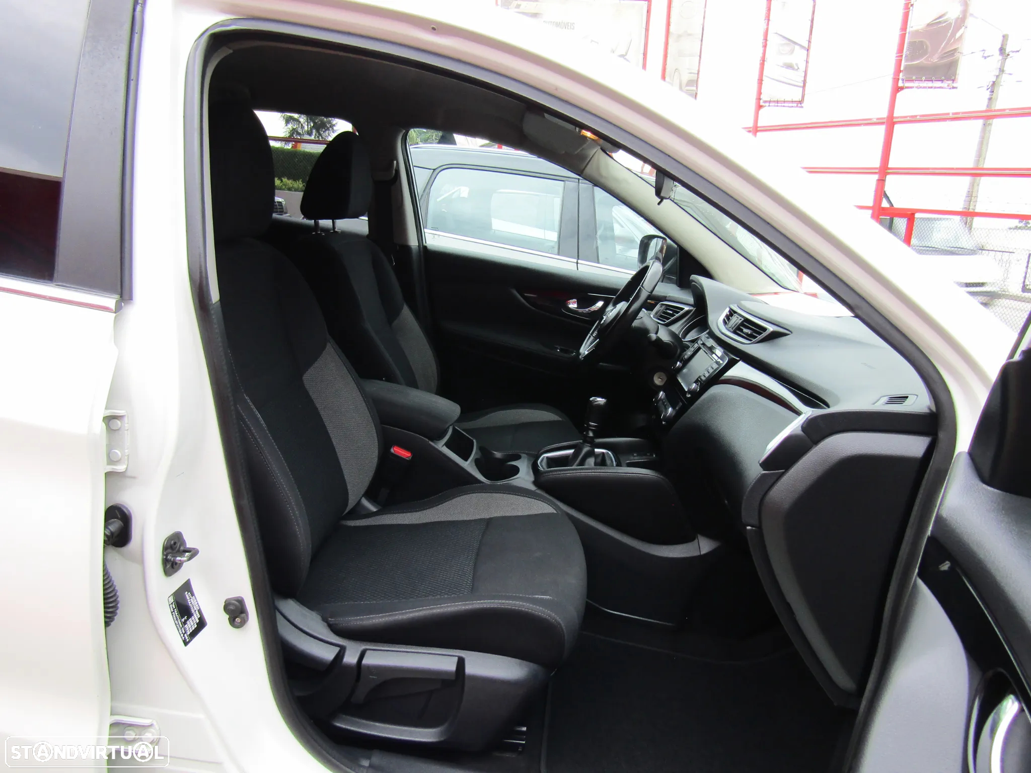 Nissan Qashqai 1.5 dCi Tekna Premium - 10
