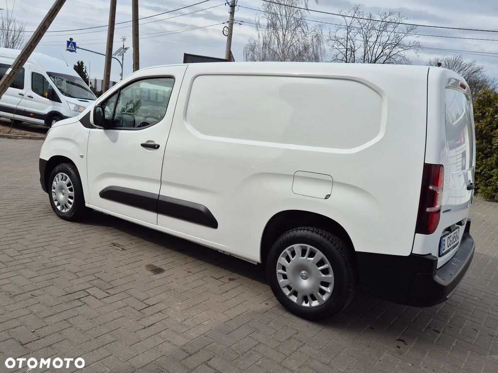 Opel COMBO - 8
