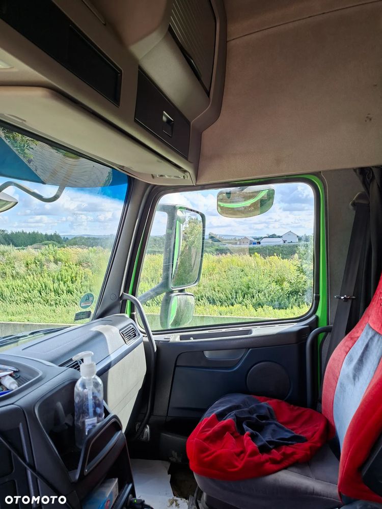 Volvo 460 EEV - 8