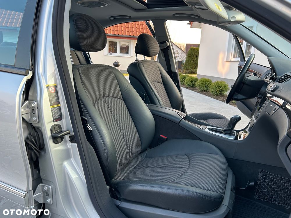 Mercedes-Benz W111 - 14