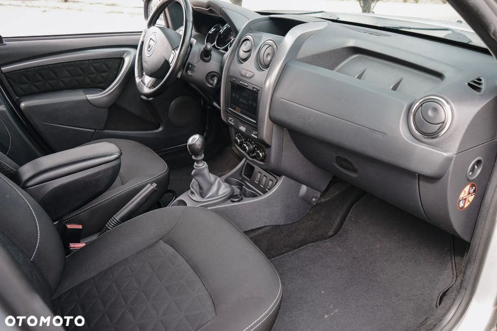Dacia Duster 1.2 TCe Prestige S&S EU6 - 23