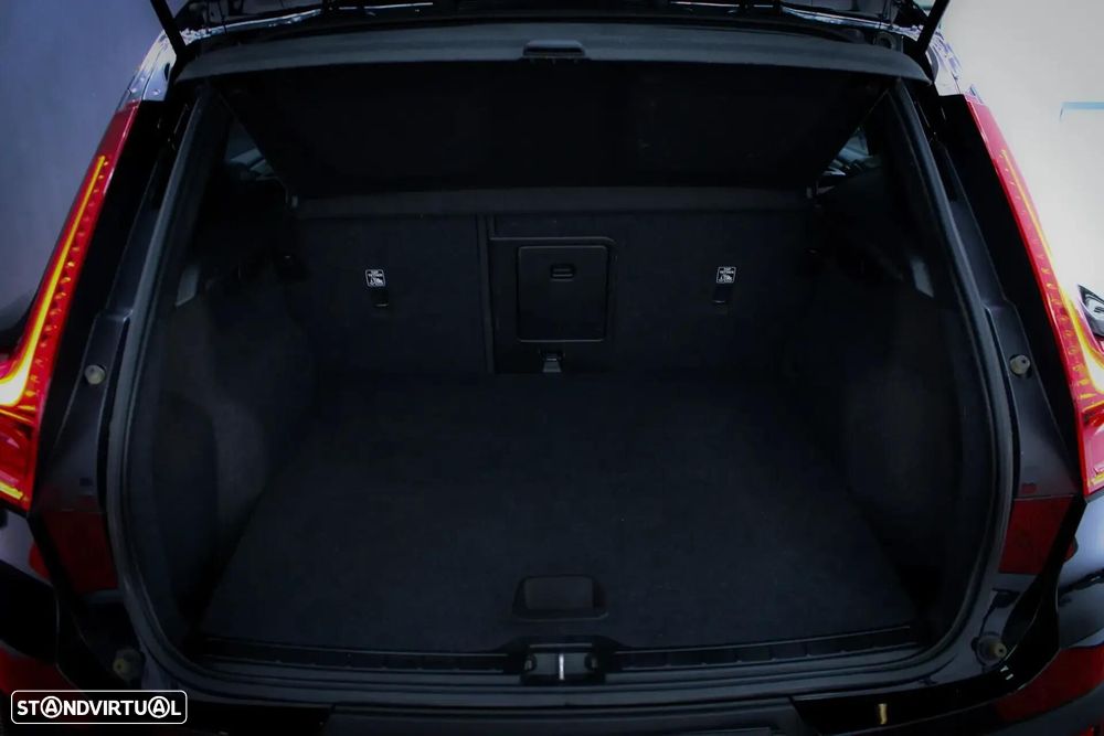 Volvo XC 40 Recharge 69 kWh Single Motor Core - 42