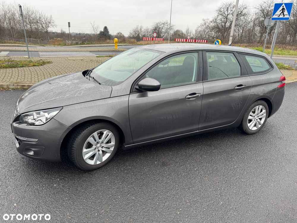 Peugeot 308 - 4