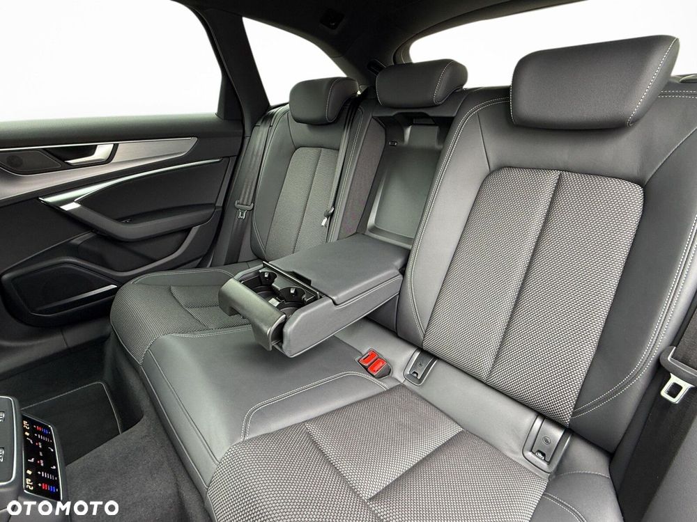 Audi A6 Avant 50 TFSI e PHEV Quattro Advanced S tronic - 32