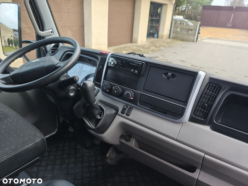 Mitsubishi Fuso Canter - 12