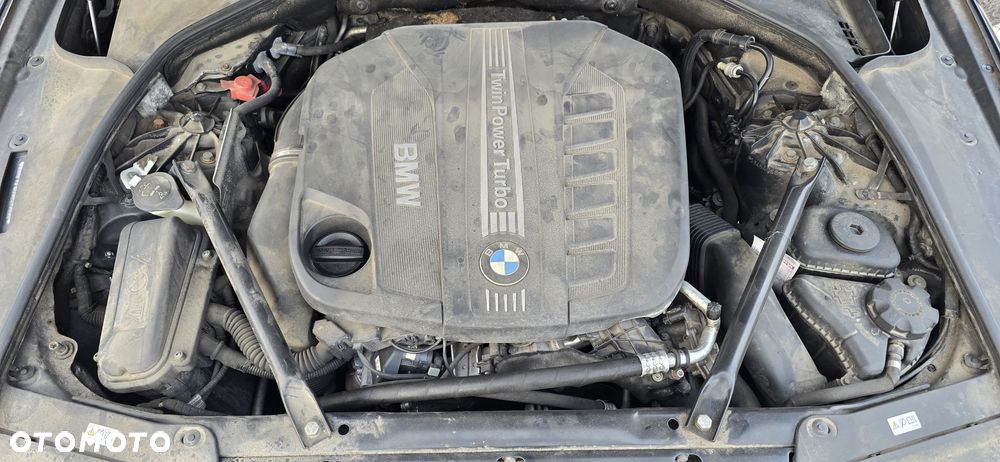 BMW Seria 5 530d xDrive - 33