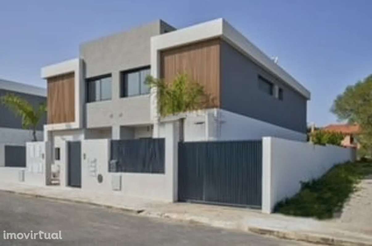 Moradia moderna com Jardim Privativo. - Grande imagem: 2/8