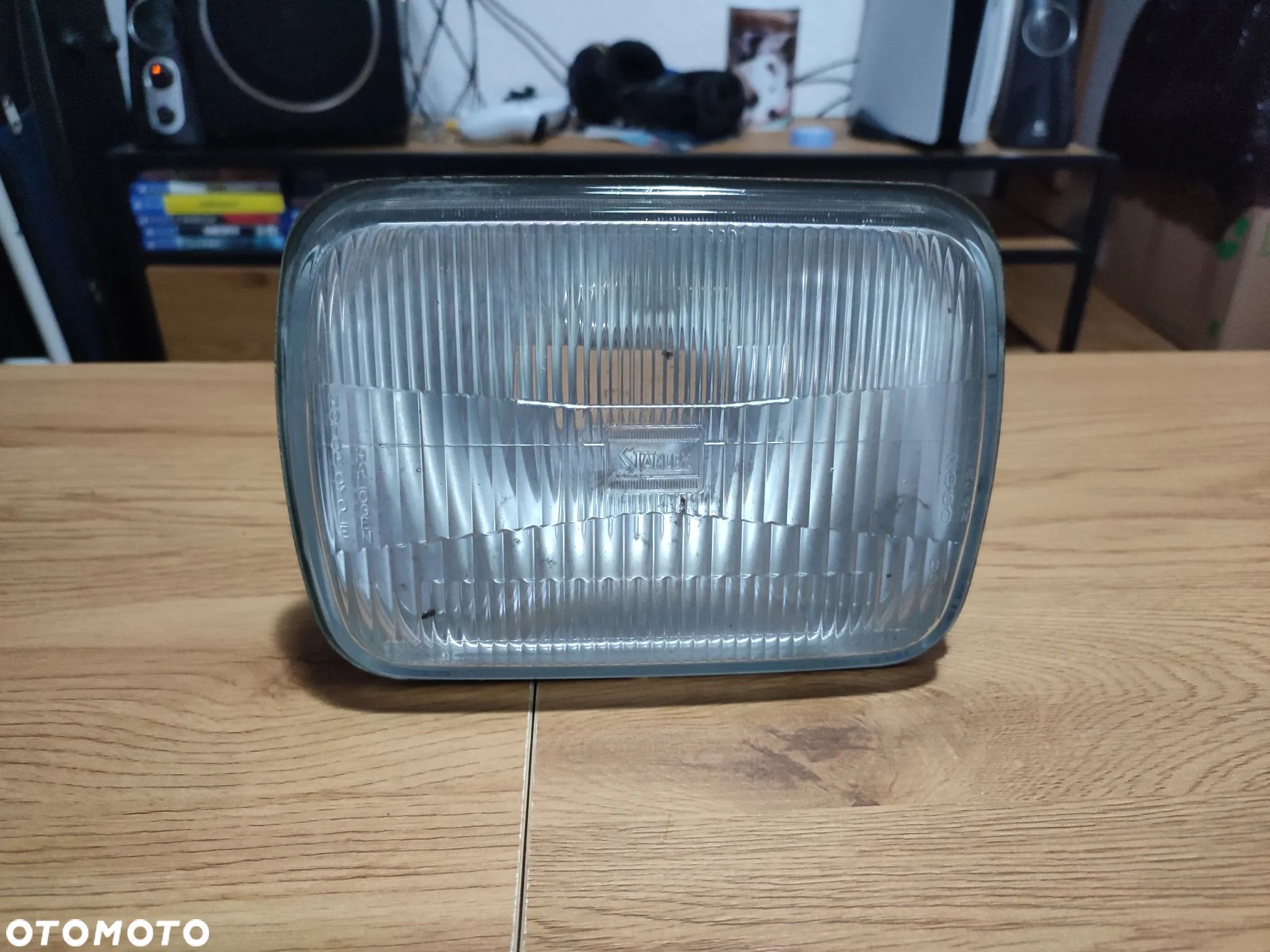 Lampa przód, reflektor Honda VF 1000R - 1