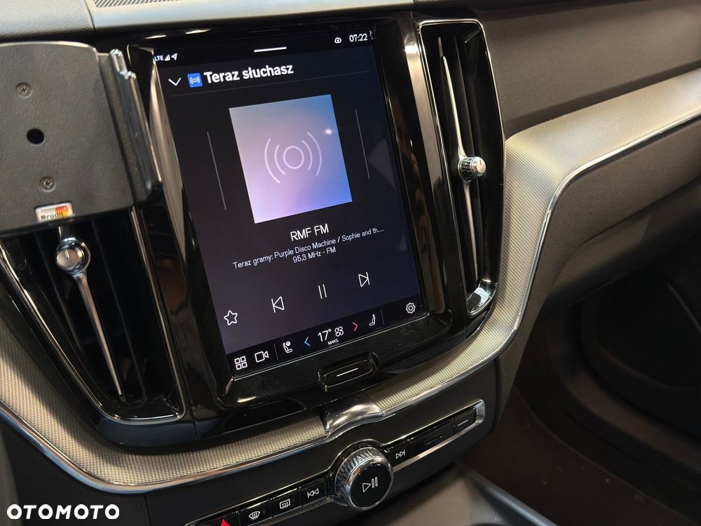 Volvo XC 60 B5 B AWD R-Design - 39