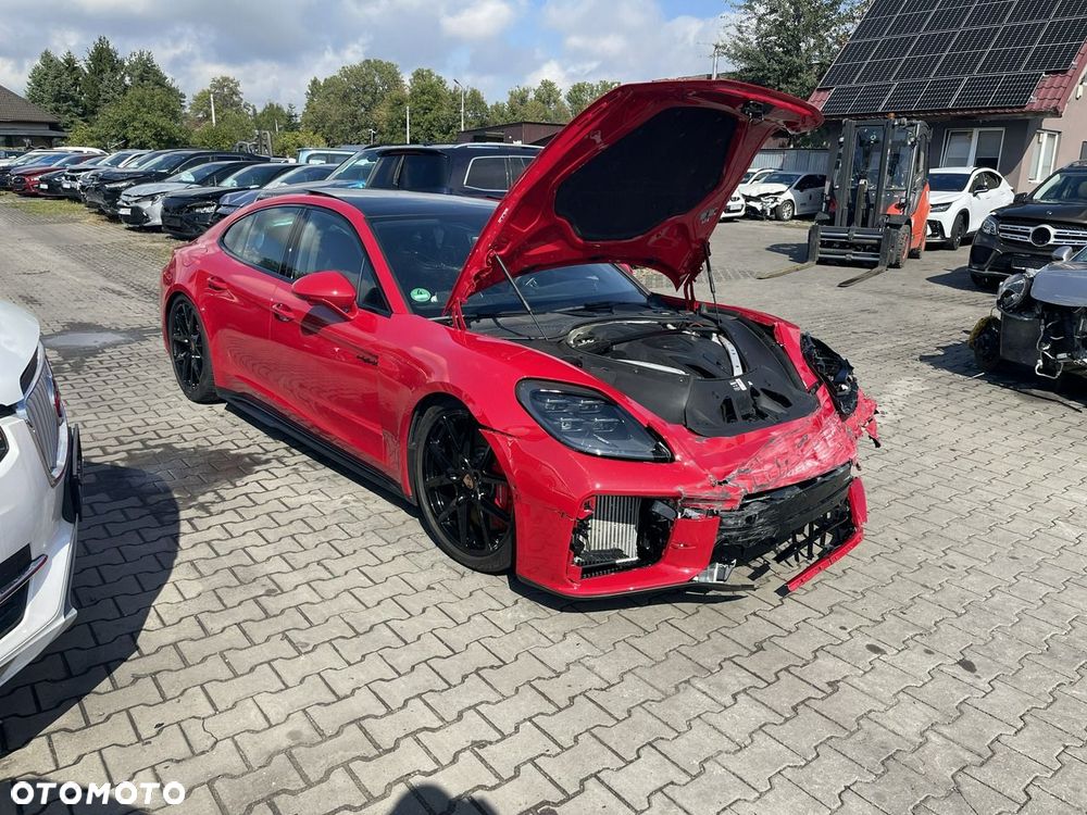 Porsche Panamera 4S E-Hybrid PHEV - 2