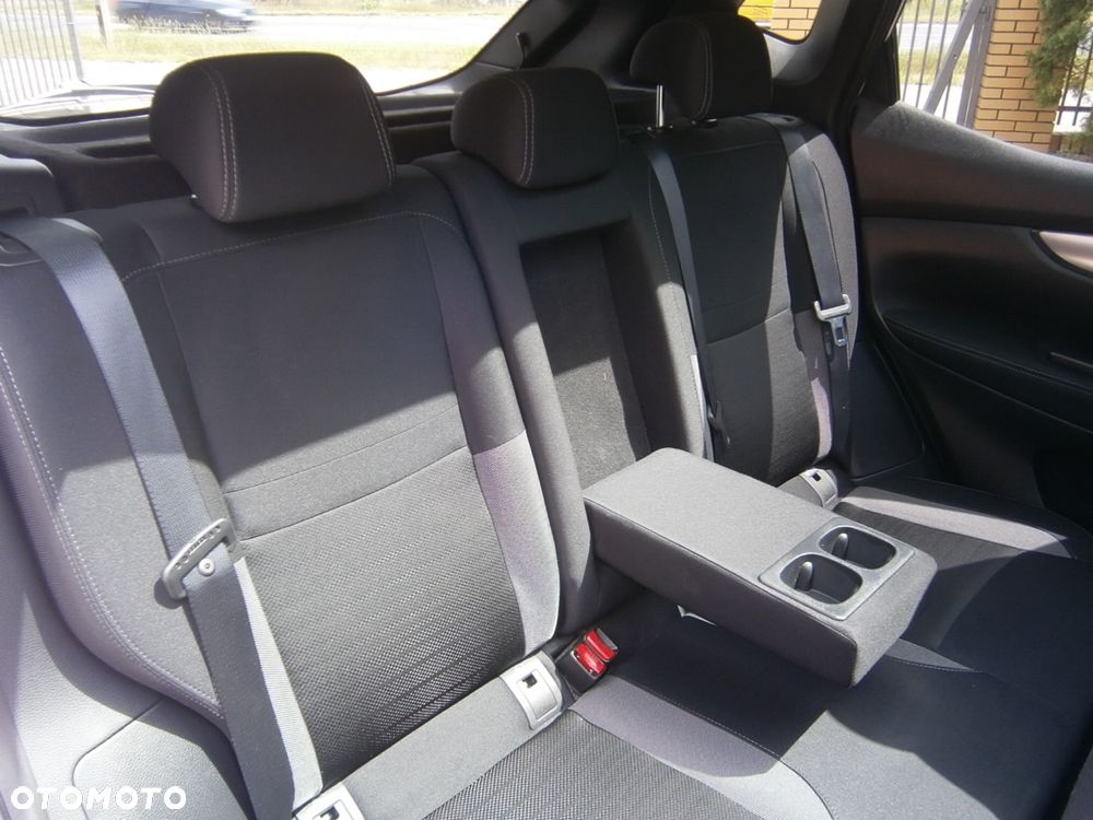 Nissan Qashqai 1.6 DIG-T Tekna - 8