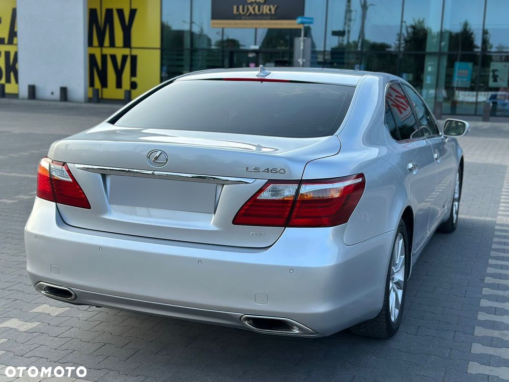 Lexus LS 460 AWD - 19