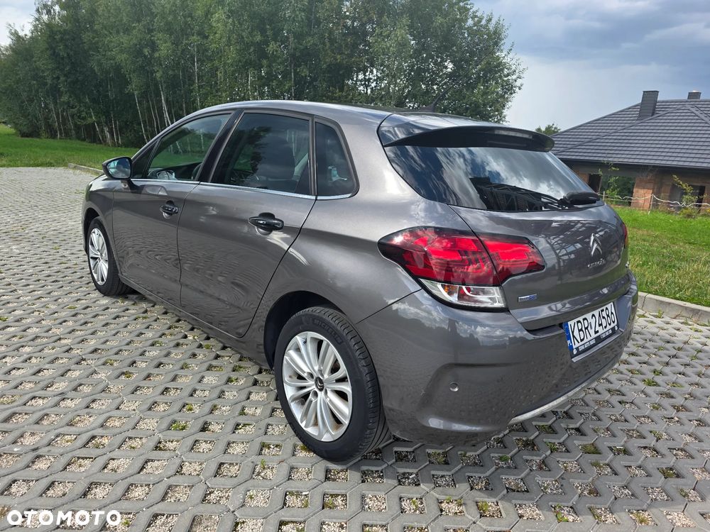 Citroën C4 e-HDi 115 ETG6 Exclusive - 4