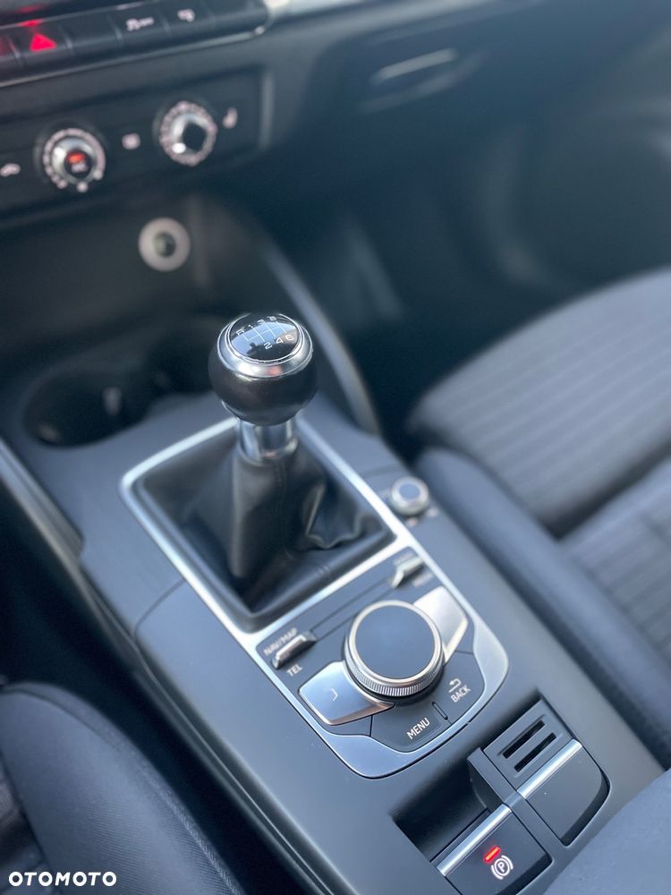 Audi A3 Sportback 1.6 TDI Sport - 9