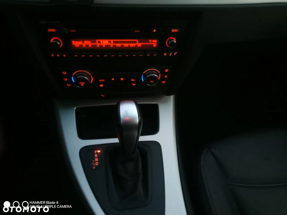 BMW Seria 3 320i Edition Exclusive - 10