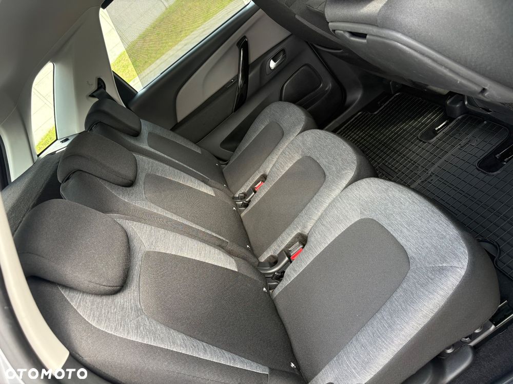 Citroën C4 SpaceTourer - 19