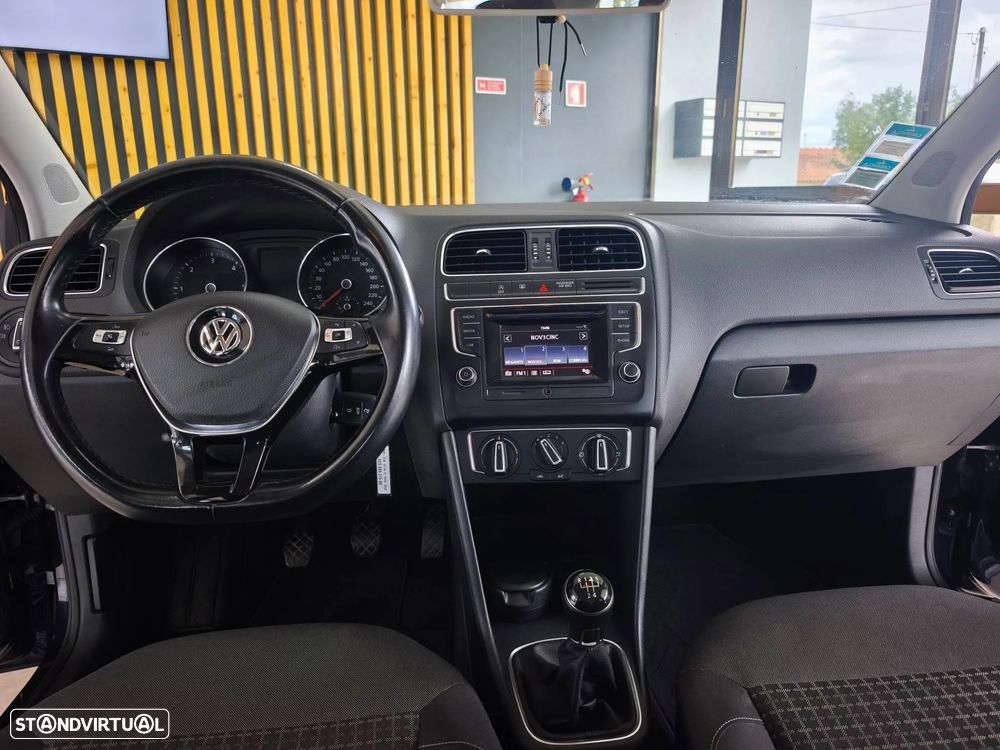 VW Polo 1.4 TDi BlueMotion - 19
