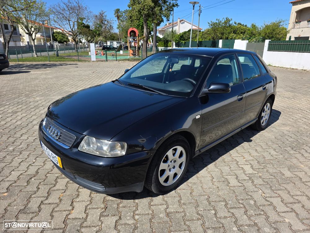 Audi A3 1.9 TDI Attraction - 1
