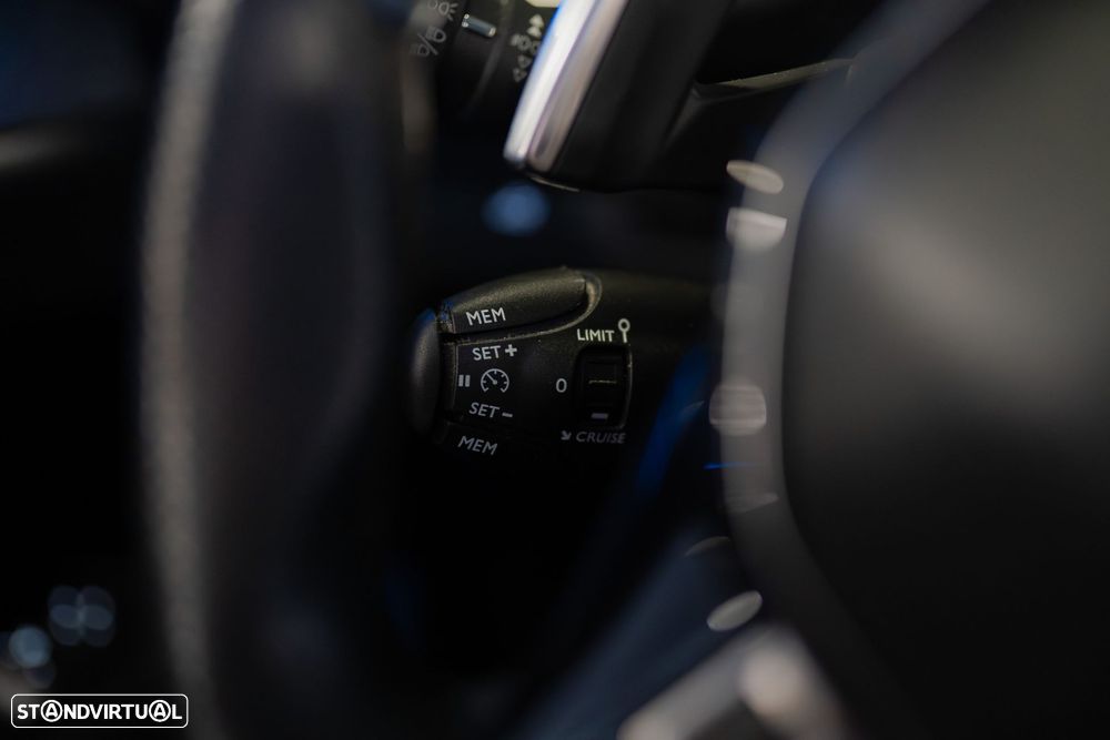 Peugeot 3008 1.5 BlueHDi GT Line EAT8 - 33
