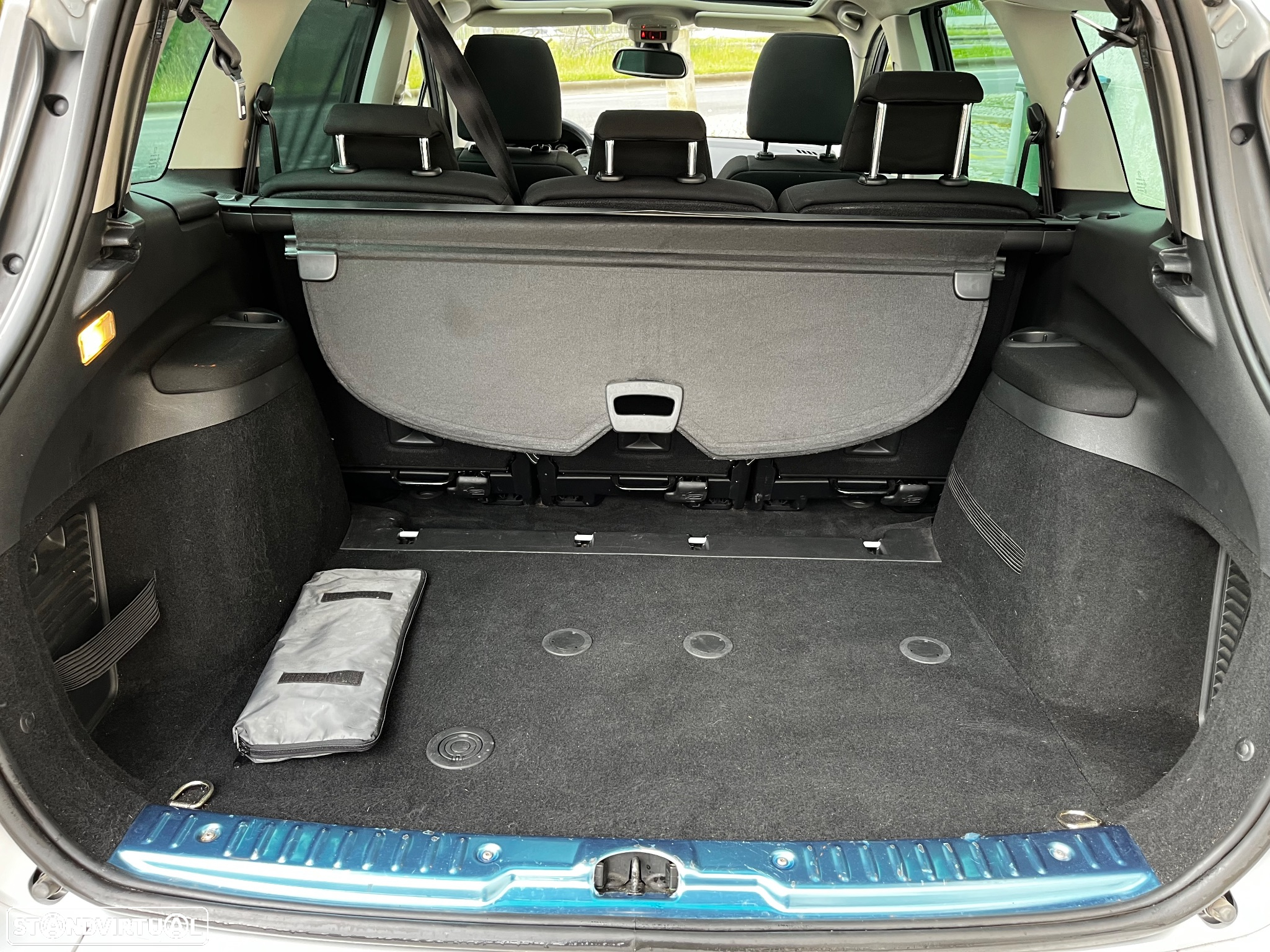 Peugeot 308 SW 1.6 e-HDi Allure CVM6 - 8