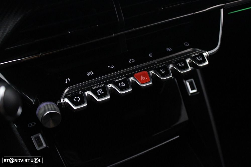 Peugeot 2008 1.5 BlueHDi GT - 23