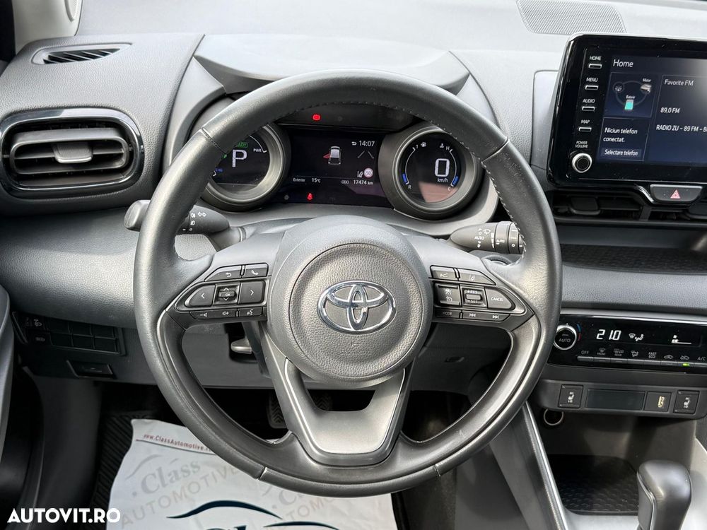 Toyota Yaris 1.5 VVT-i HSD Exclusive Style - 6