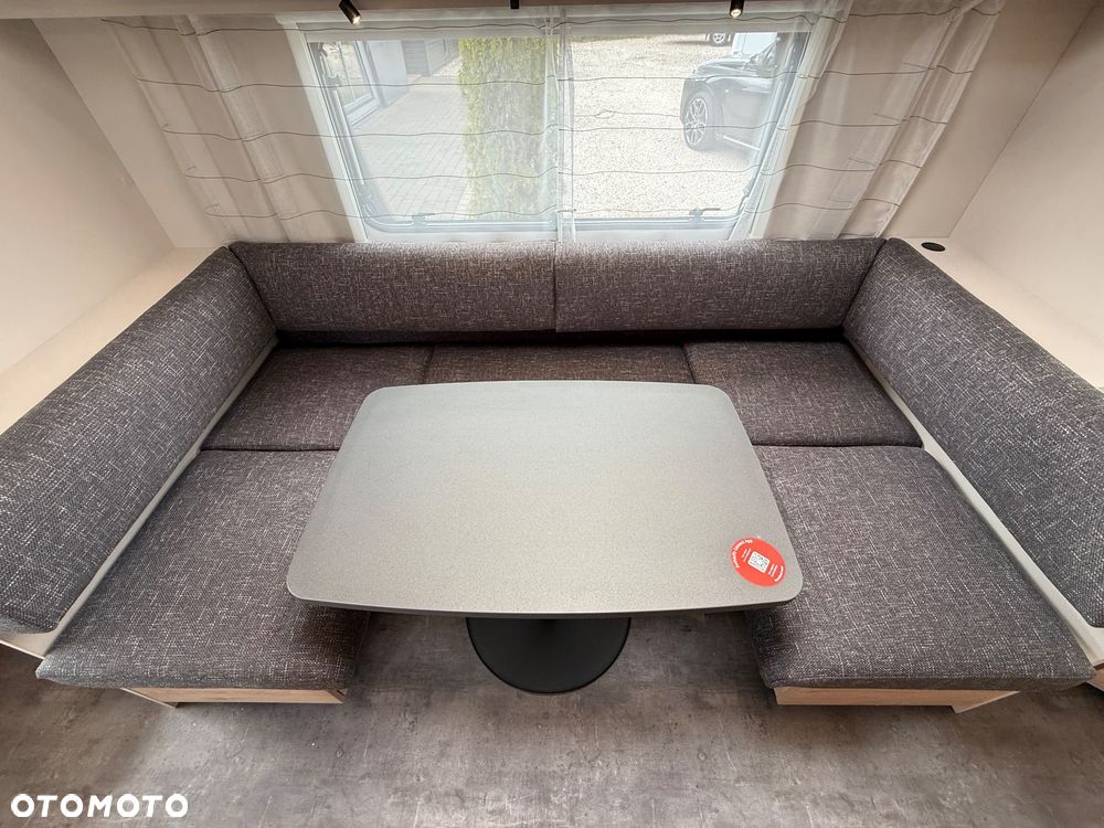 Dethleffs Camper 560 FMK - 18