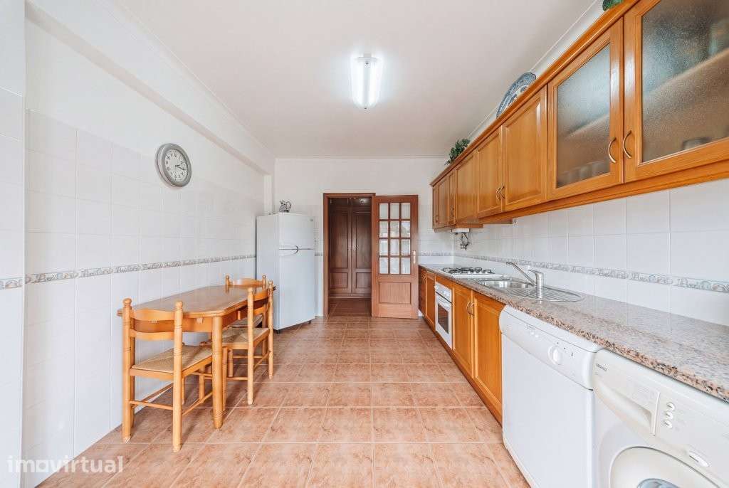 Apartamento T3 com garagem box - Grande imagem: 4/24