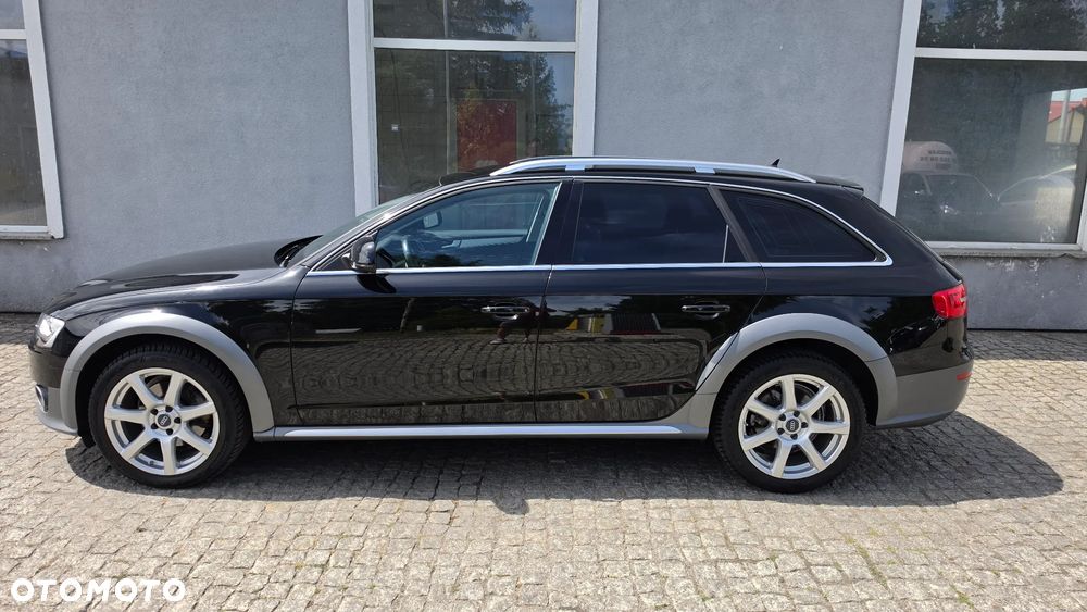 Audi A4 Allroad 2.0 TDI DPF S tronic - 4
