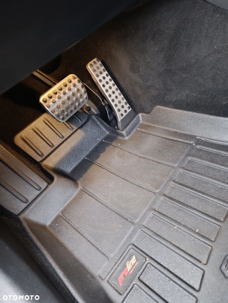 Mercedes-Benz GLC - 19