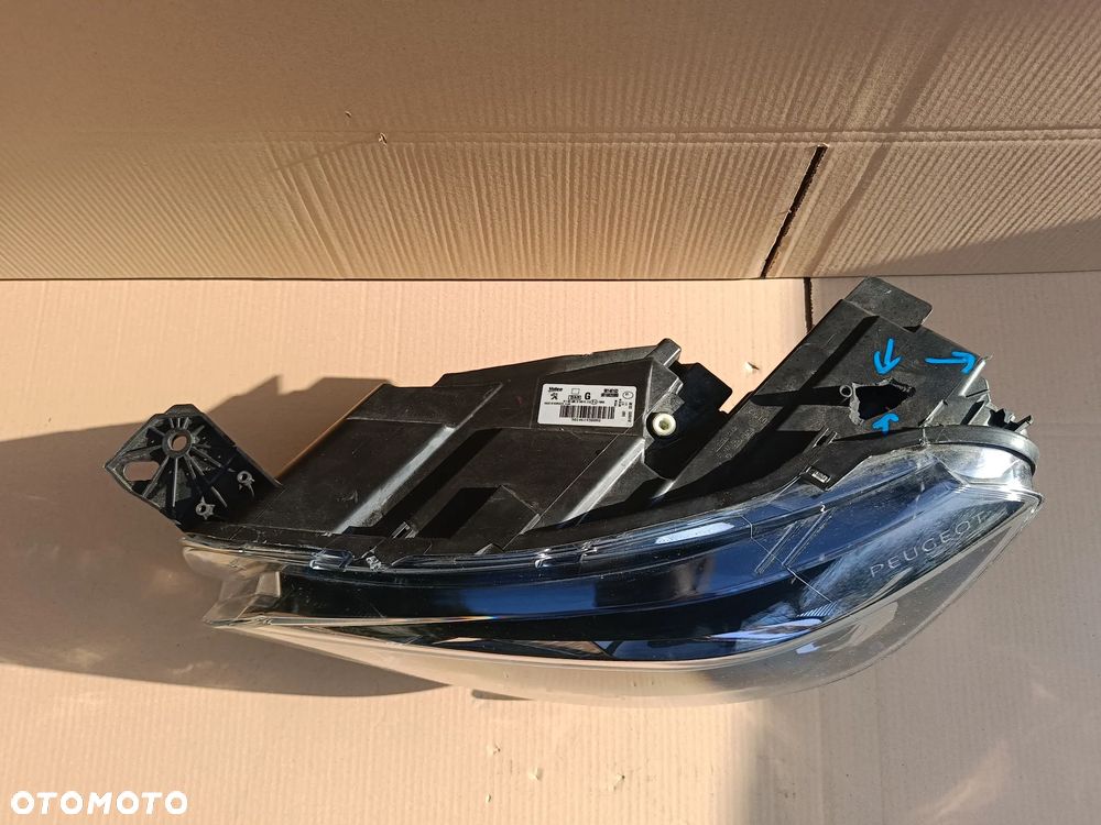 Lampa przednia lewa Peugeot Patrner Rifter reflektor 9816826980 - 2