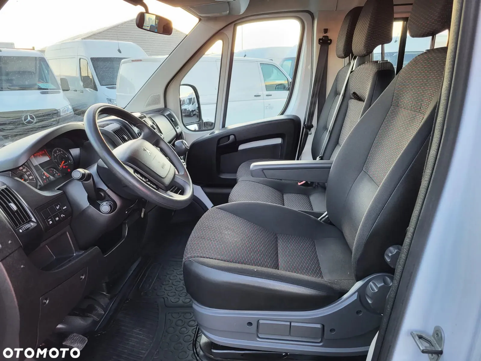 Peugeot BOXER 2.2 HDI -DOKA MAXI  7 OSÓB-SKRZYNIA 3,40m - 11