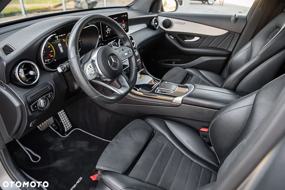 Mercedes-Benz GLC 300 de 4Matic 9G-TRONIC AMG Line - 15