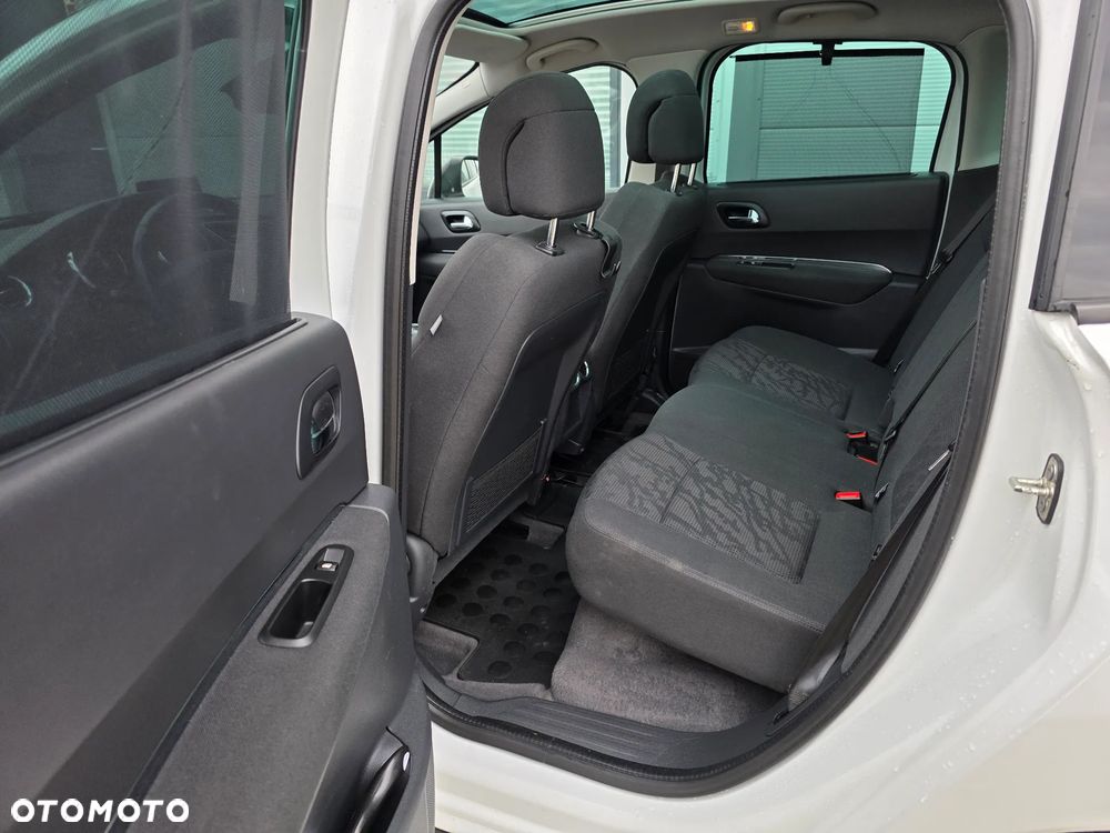 Peugeot 3008 HDi 115 Business-Line - 16