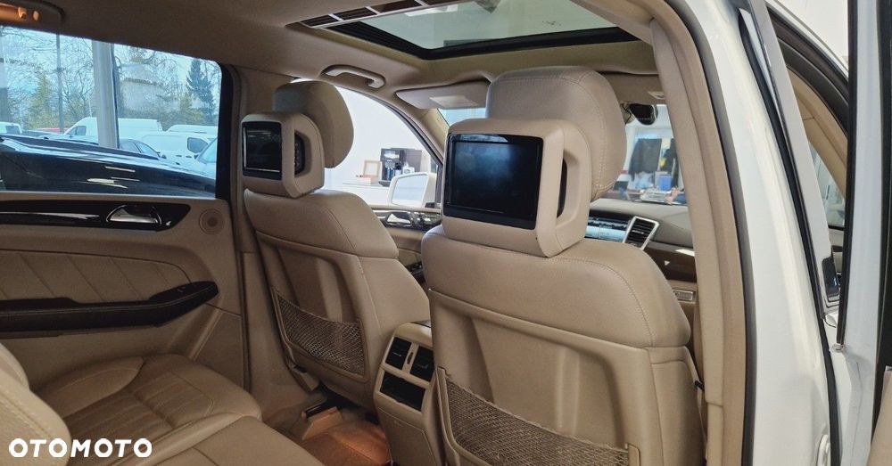 Mercedes-Benz GL - 14