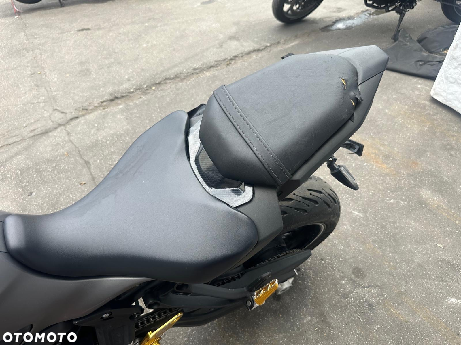 Yamaha MT - 9