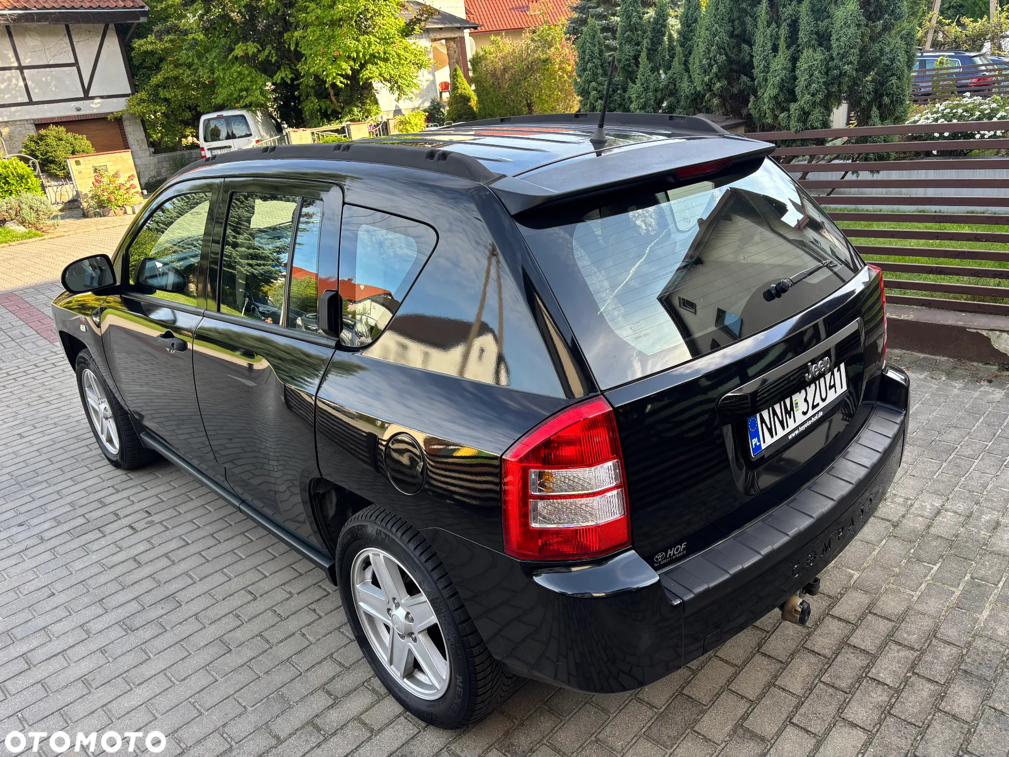 Jeep Compass - 14