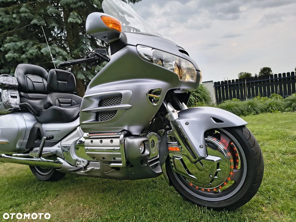 Honda GL - 12
