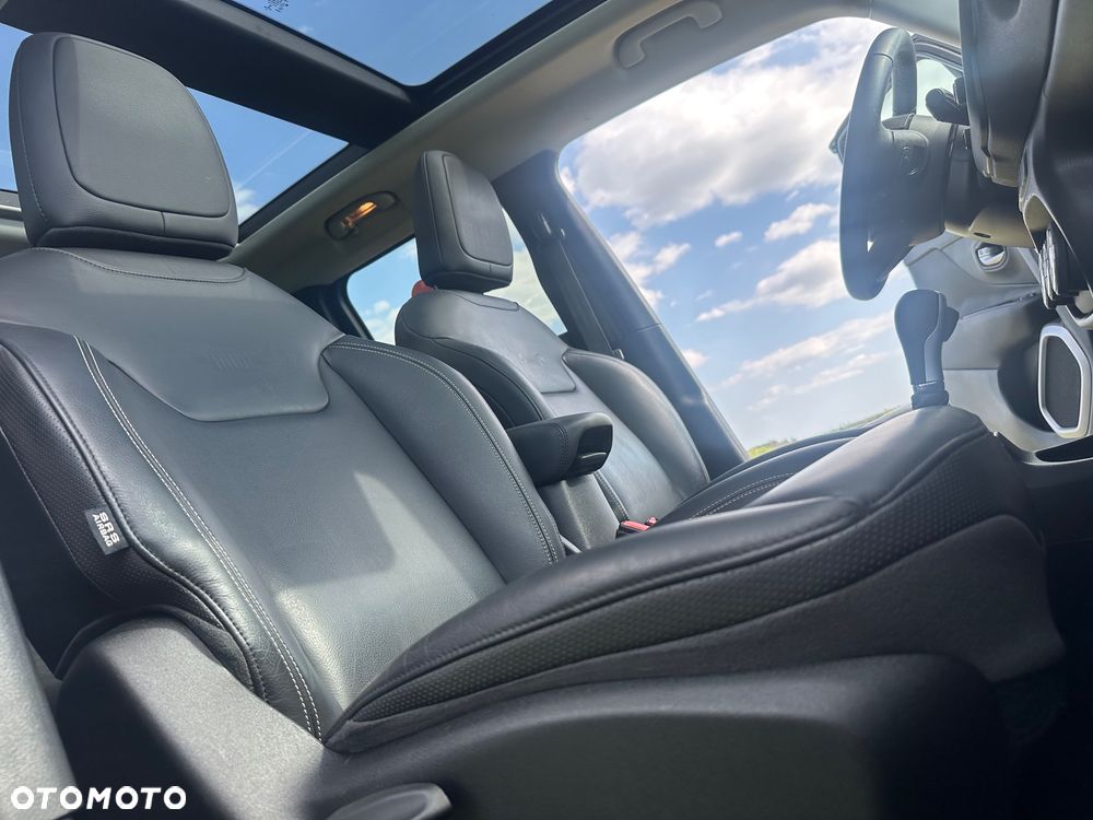 Jeep Renegade 1.4 MultiAir DSG Business Line - 24