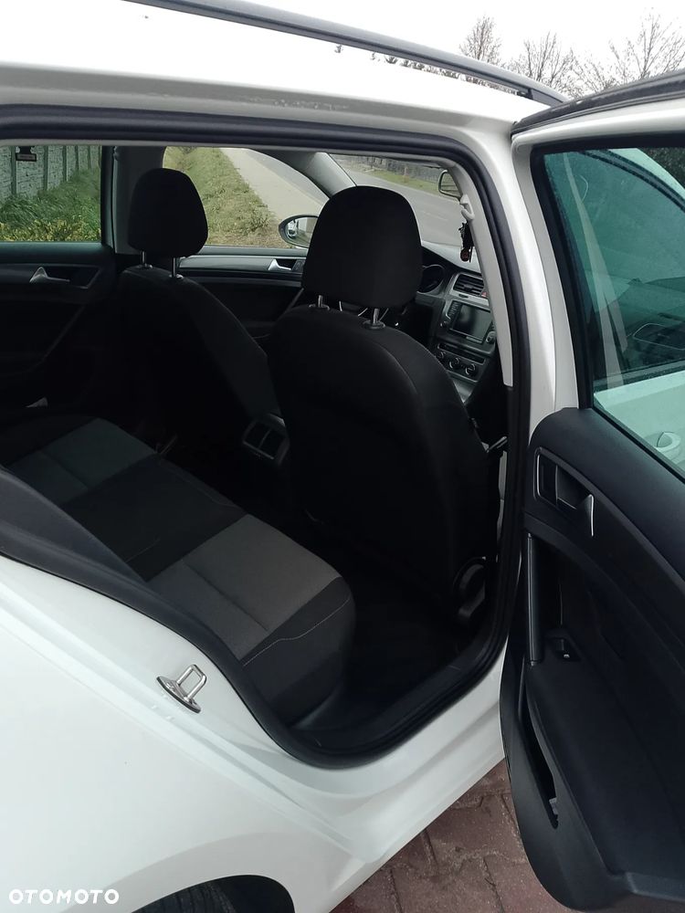 Volkswagen Golf 1.6 TDI BlueMotion Comfortline - 12