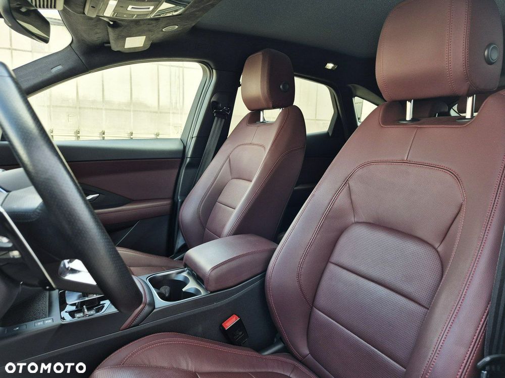 Jaguar E-Pace - 17