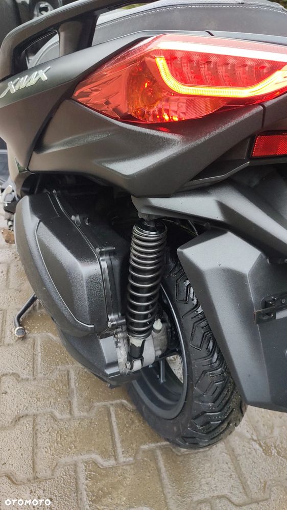 Yamaha X-max - 10