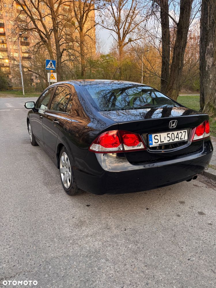 Honda Civic 1.8 Comfort - 3